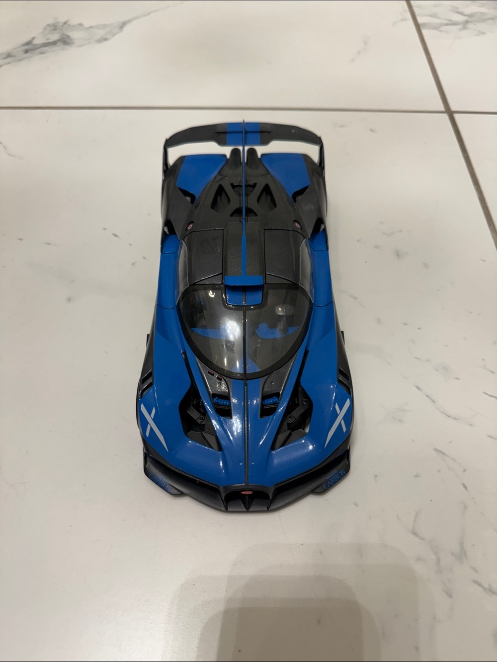 Bburago Bugatti Bolide 1:18 Blue Black Diecast Model Car